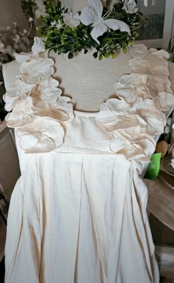 Robe crème fleurs H & M Taille 38 Neuve