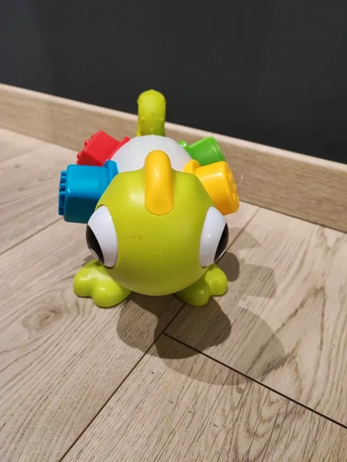 Boite à formes, Léon le caméléon - photo numéro 3