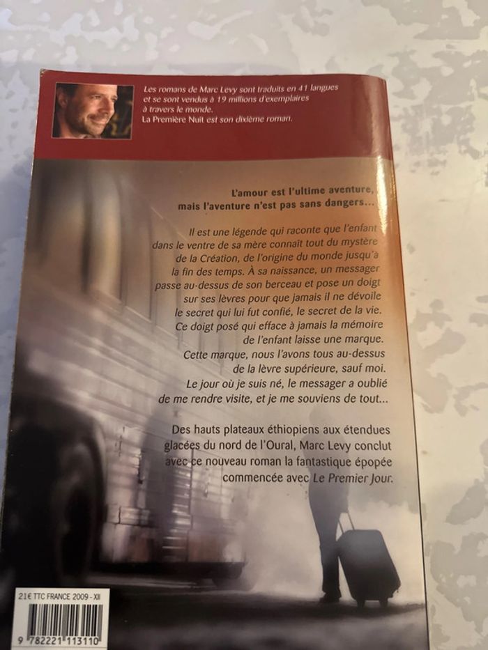Livre la première nuit - Marc levy - photo numéro 10