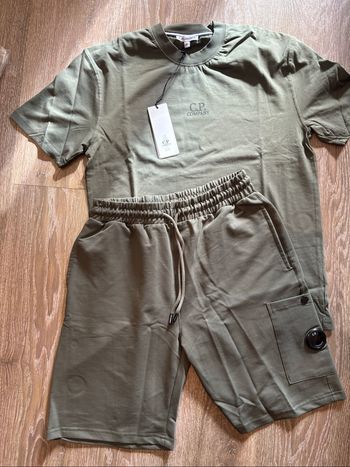 Ensemble, vert, kaki
