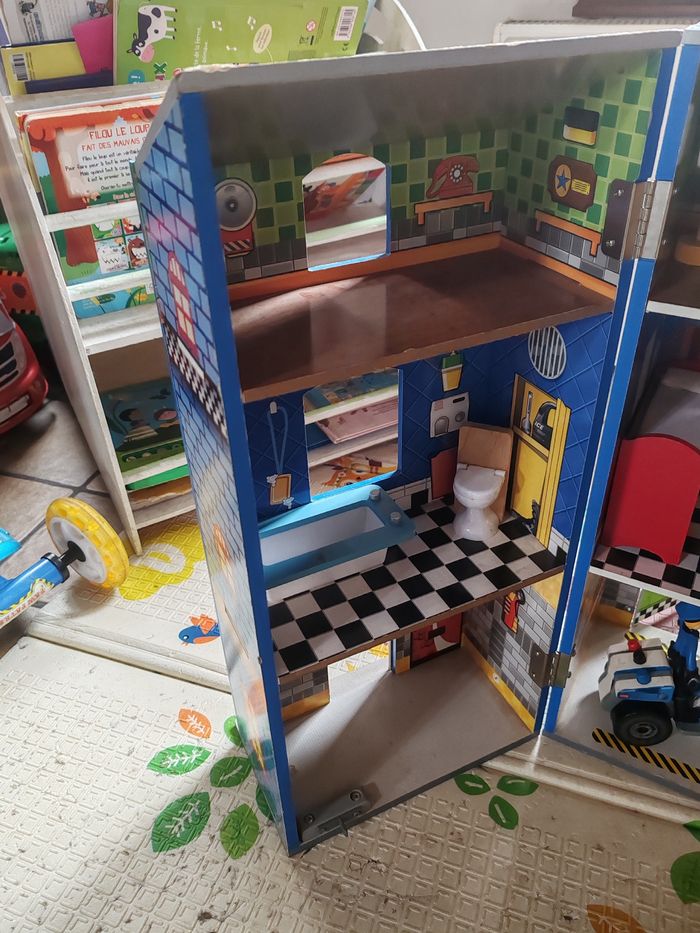 Maison en bois pour enfant - photo numéro 7