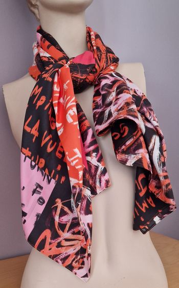 Grand foulard DESIGUAL - NEUF