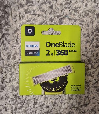 Philips One blade recharges x2