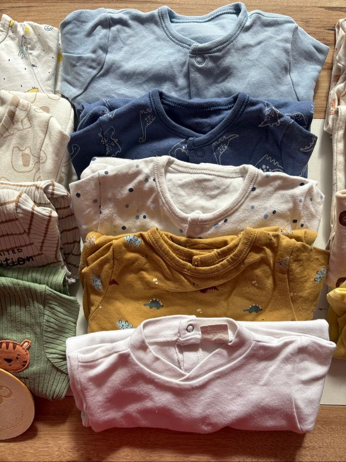 Pyjamas taille 3 mois - photo numéro 3