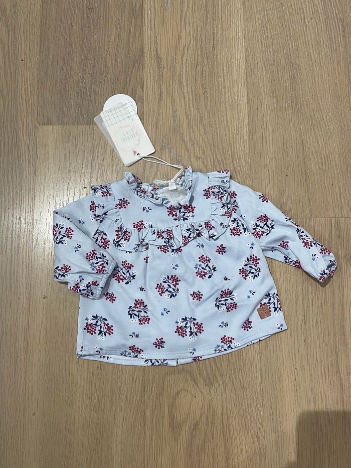 blouse fleurie 3mois