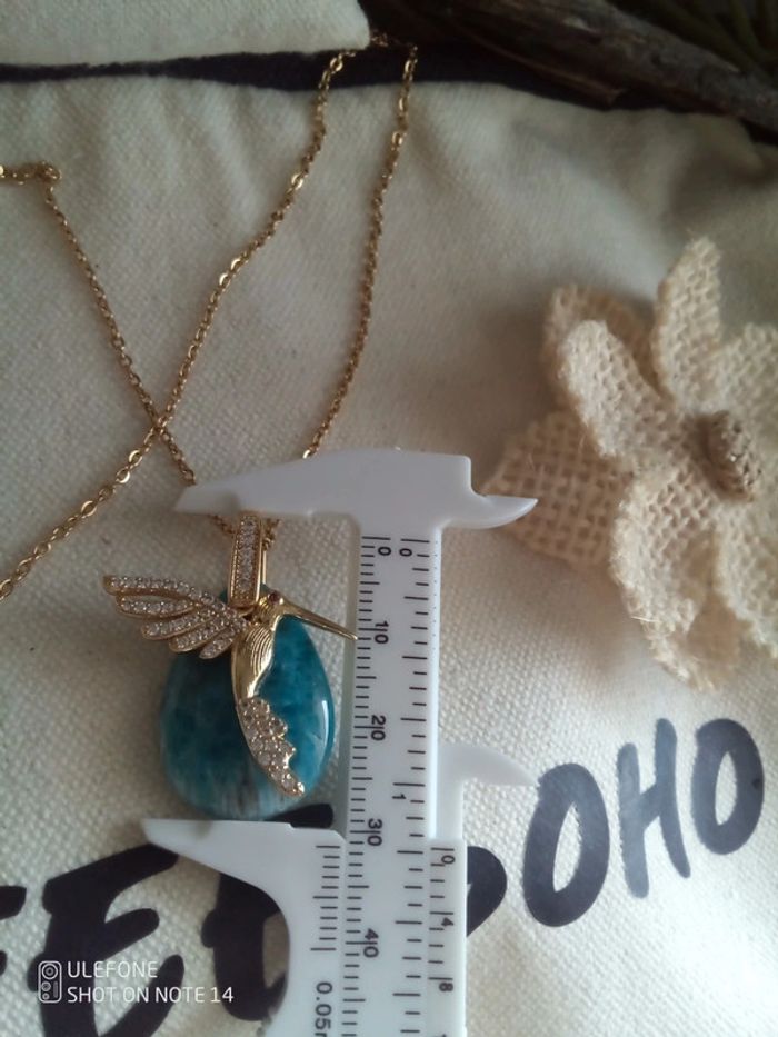 Collier pierre d'apatite et colibri doré - photo numéro 2