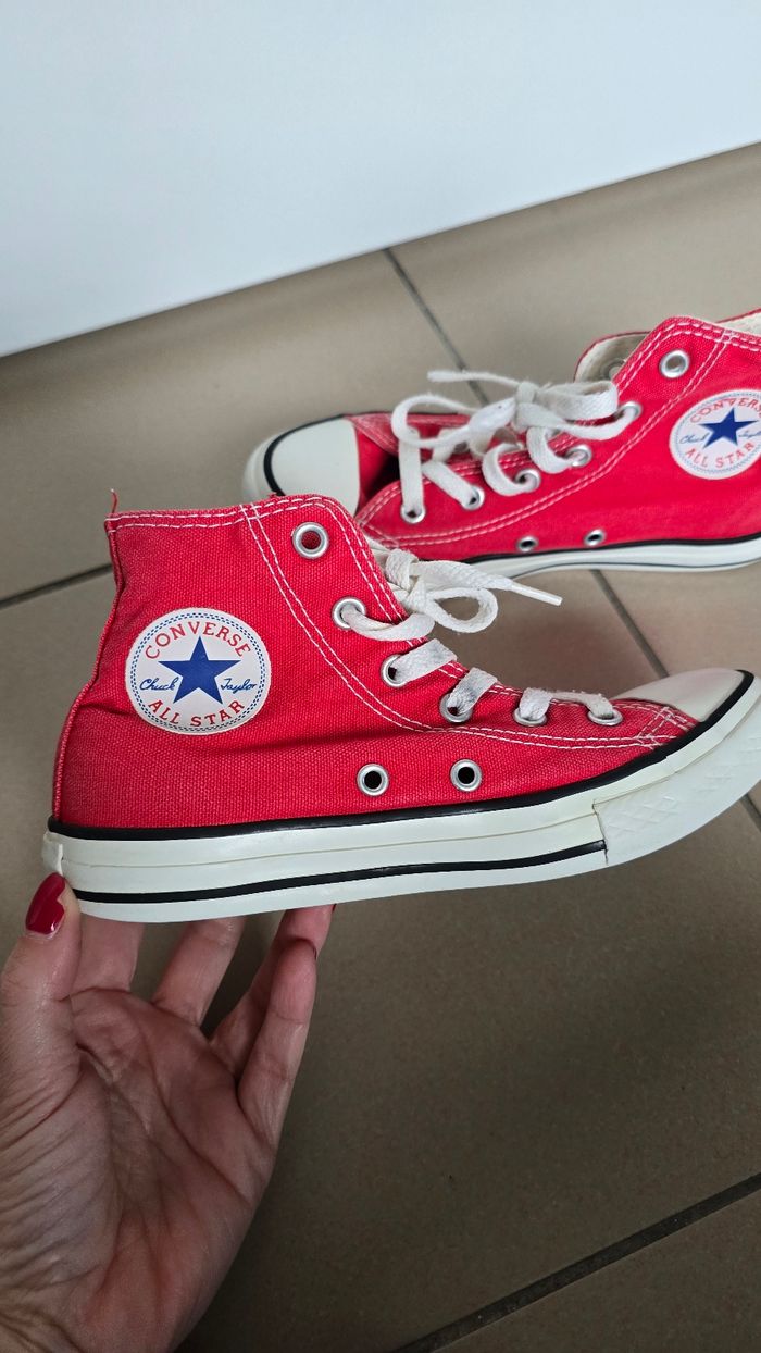 Converse Chuck Taylor pointure 33 - photo numéro 2