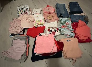 Lot vêtement enfants 39pièces