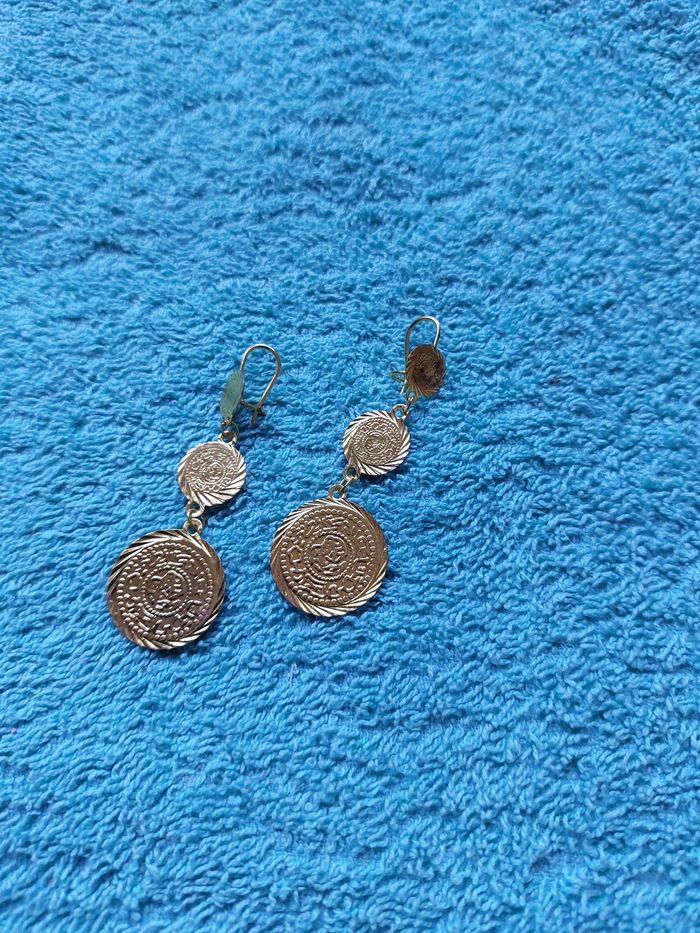 Boucle d'oreille