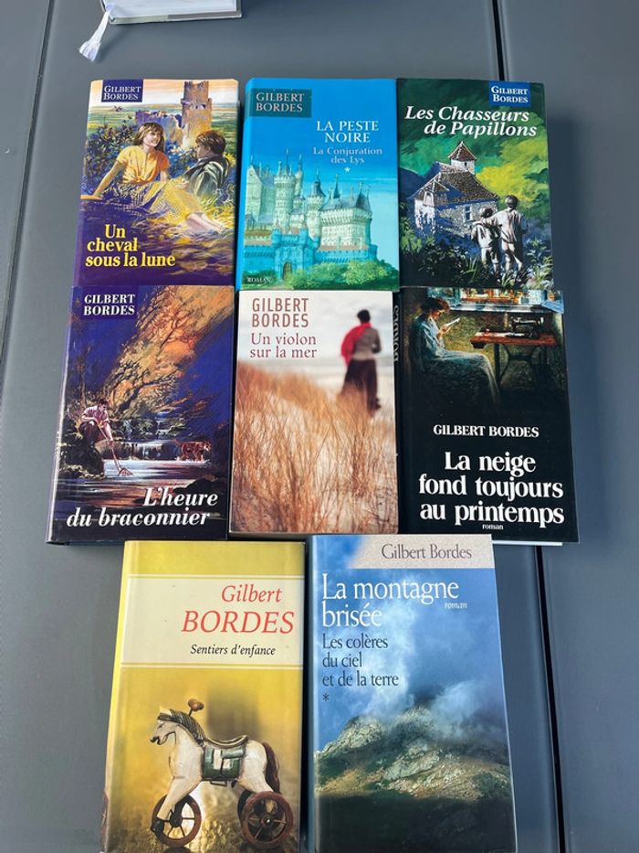 Lot de 8 livres Gilbert bordes