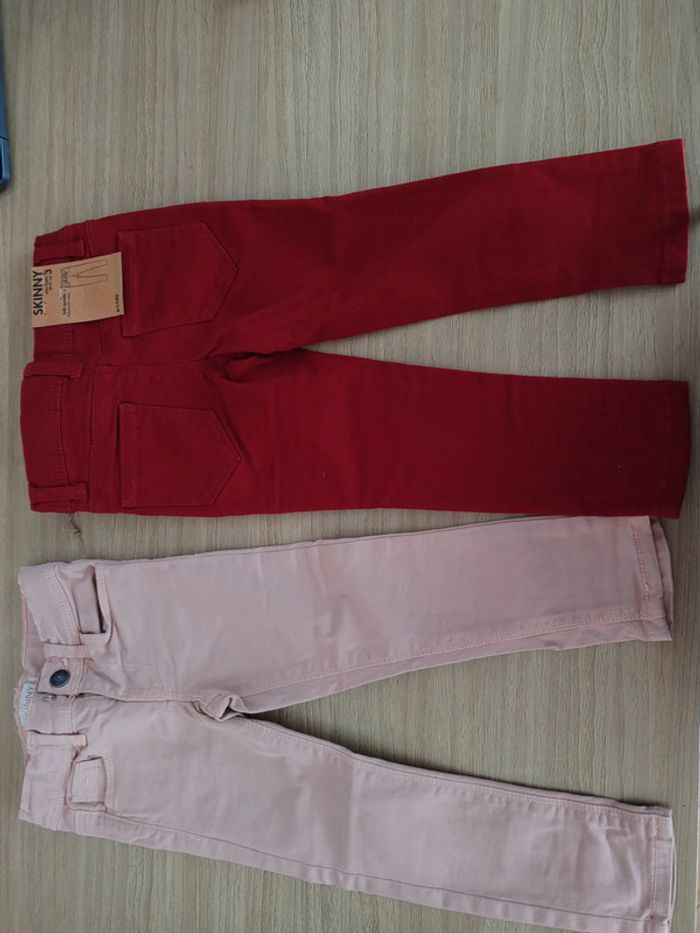 Lot de 2 jeans Kiabi neufs - photo numéro 2