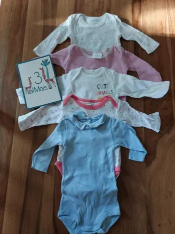 Lot 5 bodies manches longues fille 3 mois