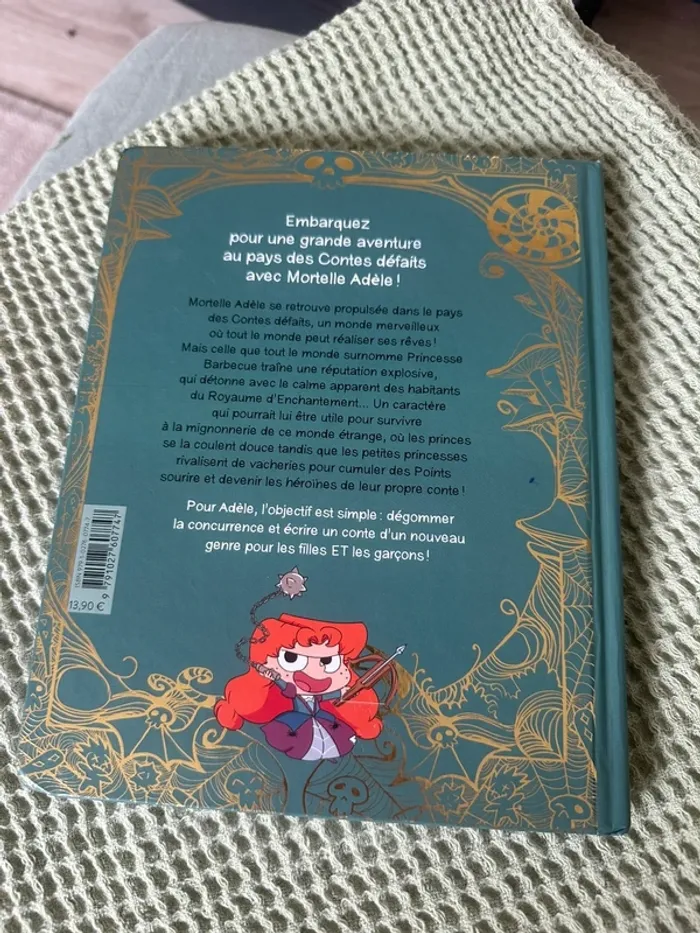 Mortelle Adele : au pays des contes défaits - photo numéro 2