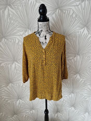 Jolie chemise manches 3/4 taille 40