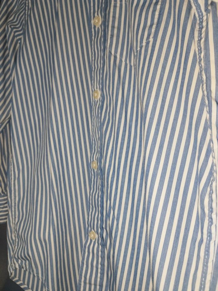 Chemise bleu et blanc 10ans - photo numéro 2