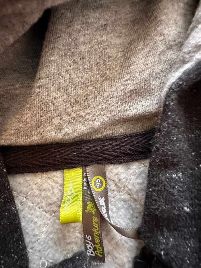 Gilet sans manche taille 5 ans - photo numéro 2