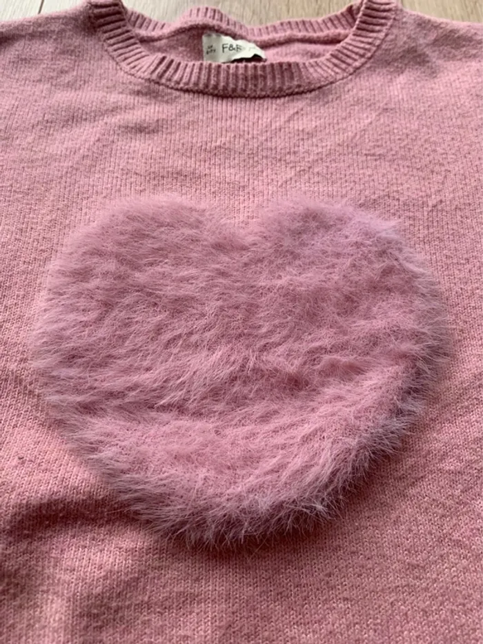 Pull motif cœur - photo numéro 2
