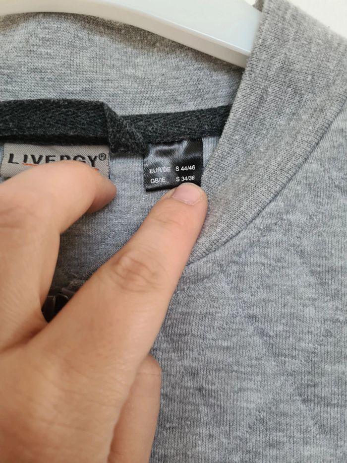 Veste gris clair/foncé taille 44/46 homme - photo numéro 4