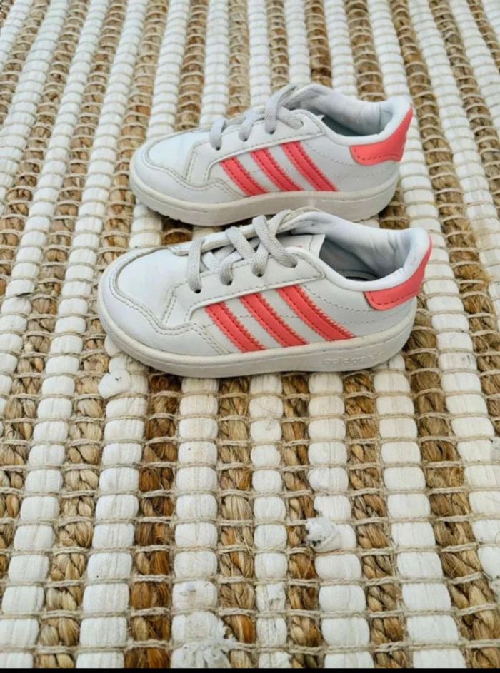 Baskets  Taille 23  Adidas - photo numéro 4