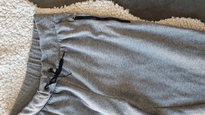 Jogging survêtement uniqlo M gris - photo numéro 3