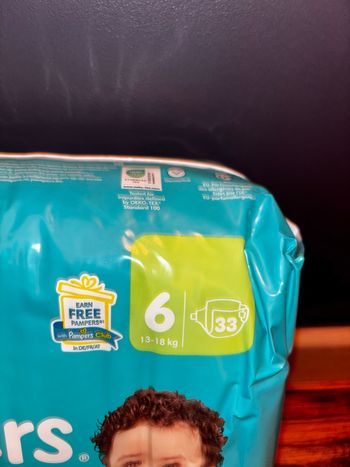 Maxi-Pack De 66 Couches Pampers  Baby-Dry Neuf Dans L’emballage Taille: 6