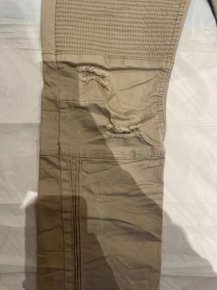 Pantalon à trous - photo numéro 3