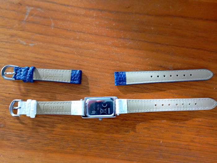 Lip Tank NEUVE, deux bracelets interchangeables - photo numéro 4