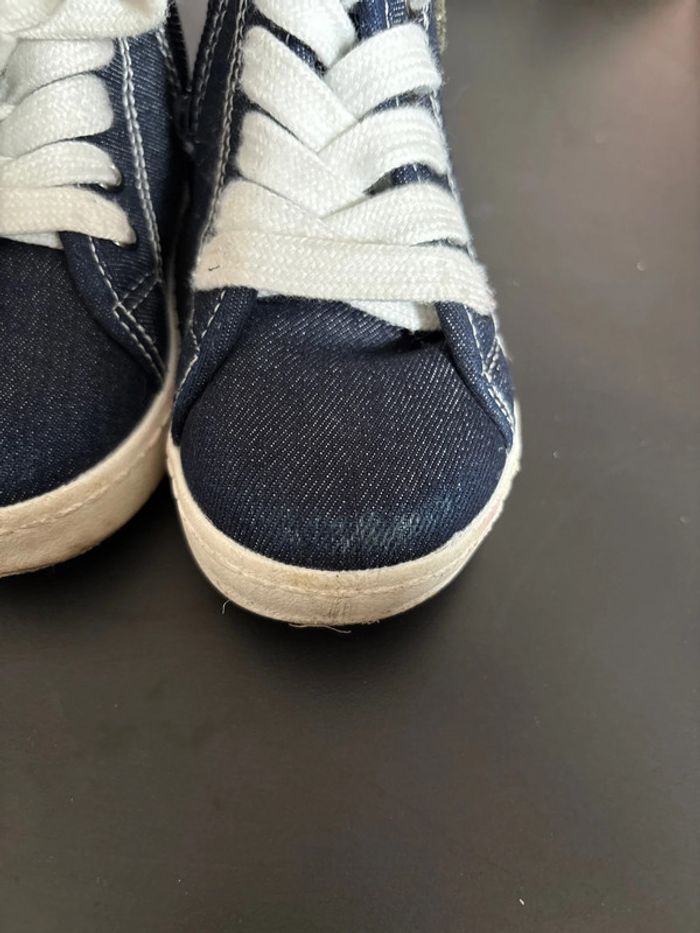 Chaussures dinosaures - photo numéro 3