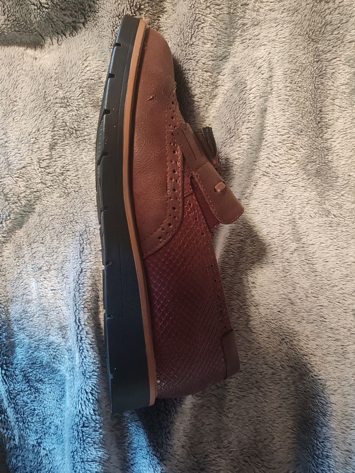 CHAUSSURES DERBY NEUFS JAMAIS PORTE - photo numéro 2