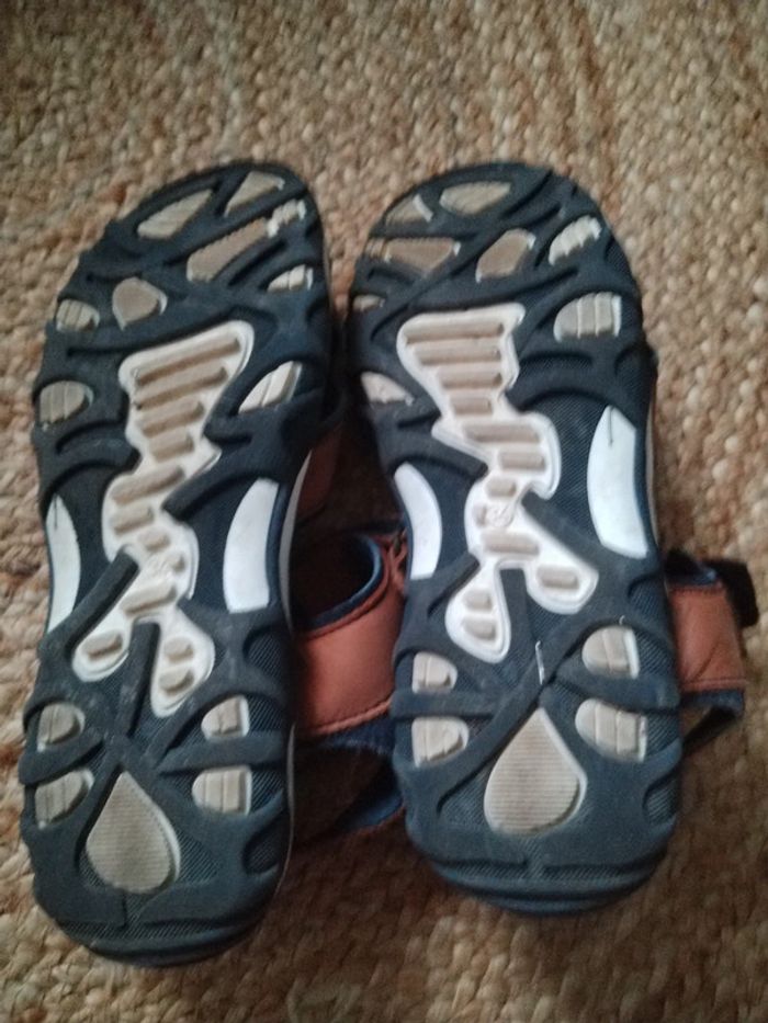 Sandalettes marron creeks super état a scratch taille 34 - photo numéro 4