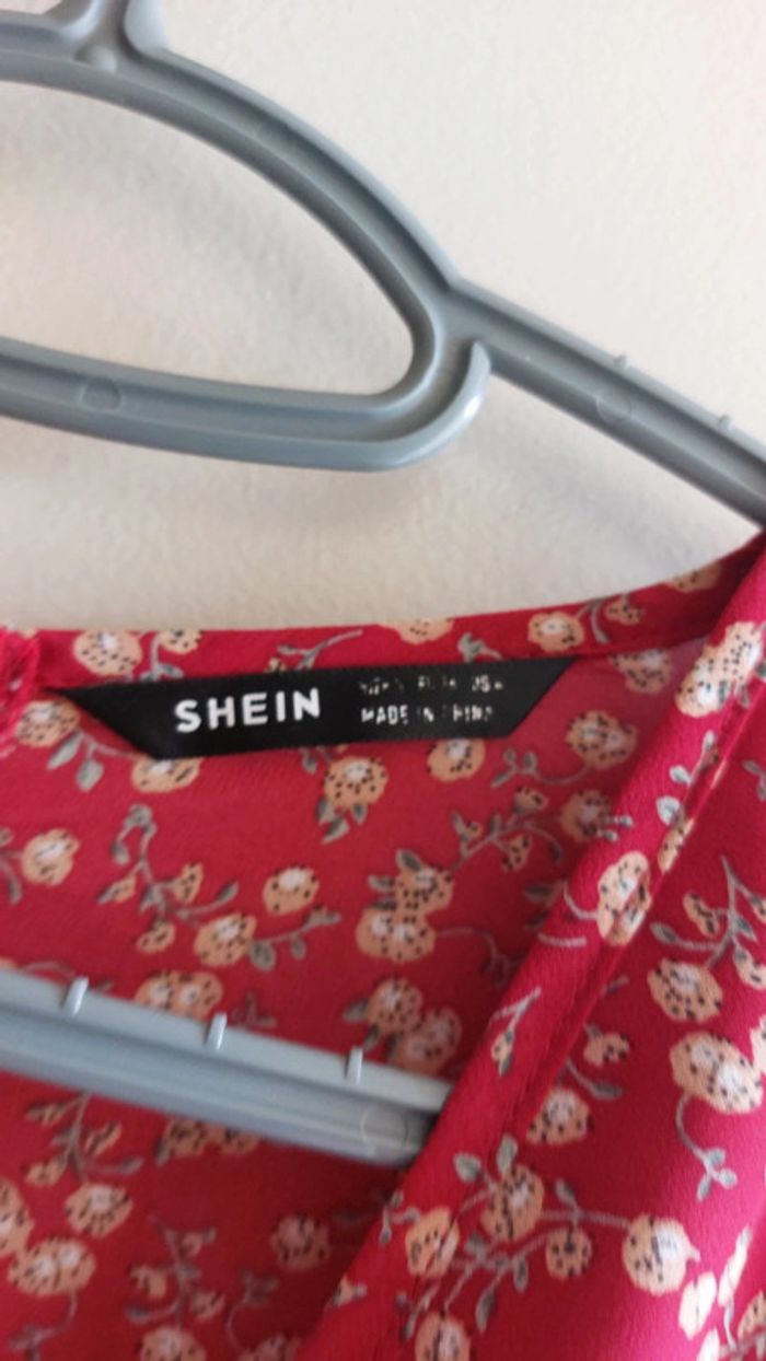 Robe SHEIN taille XS ou 34-36 - photo numéro 2