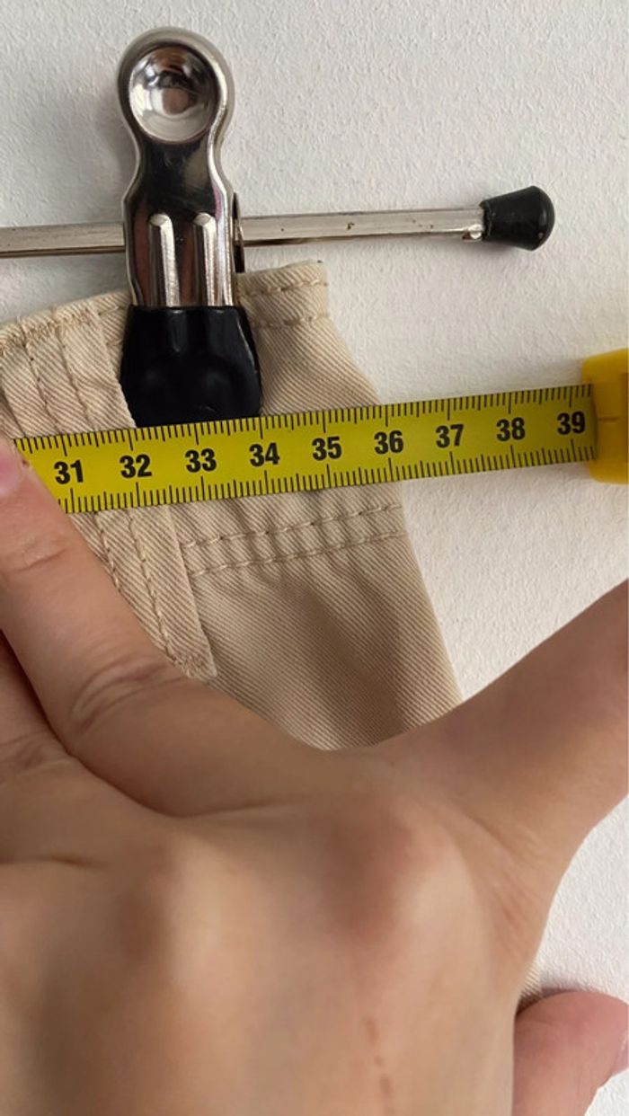 Pantalon Cargo beige à poches Bershka taille 36 - photo numéro 4