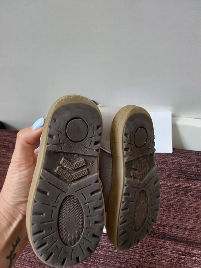 Lot chaussures taille 23 - photo numéro 7