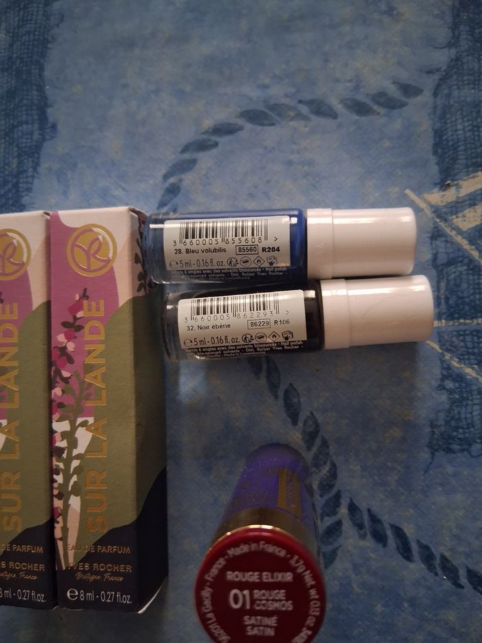 Lot maquillage - photo numéro 3