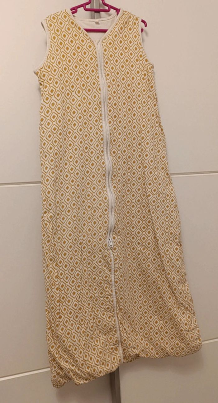 Gigoteuse légère sans manches
Taille 110 cm