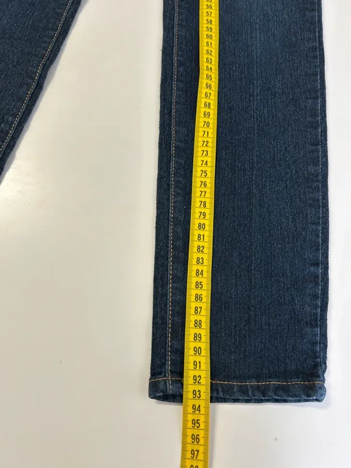 Jean Levi's Signature Femme Marine W29 L32 | Totally Shaping Skinny | FR38 | Très Bon État BP100 - photo numéro 8