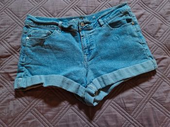 Mini short en jean neuf XL