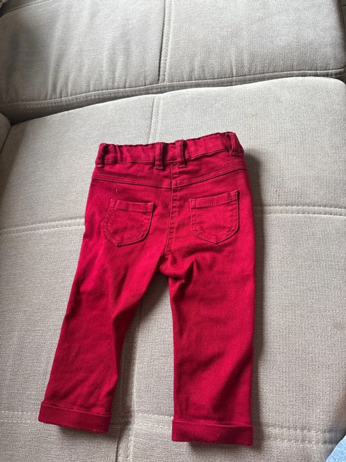 Pantalon bordeaux 6 mois fille très bon état - photo numéro 4