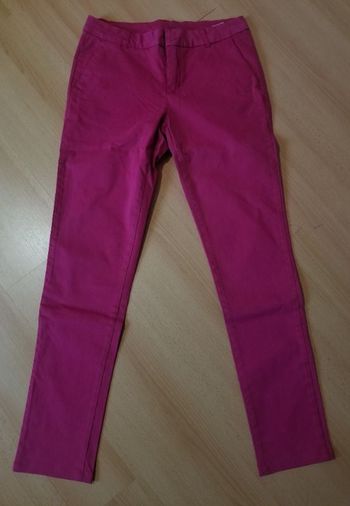 Pantalon couleur framboise taille 38
