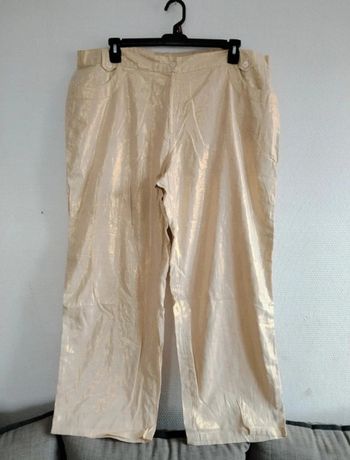 Pantalon neuf (carton 1)