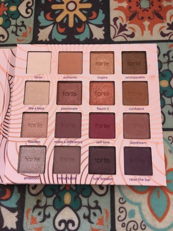 Palette Tarte juste swatchée