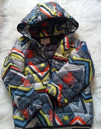 Doudoune guess 6/7ans tbe 