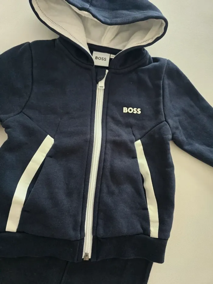 Ensemble jogging Boss 18 mois - photo numéro 2