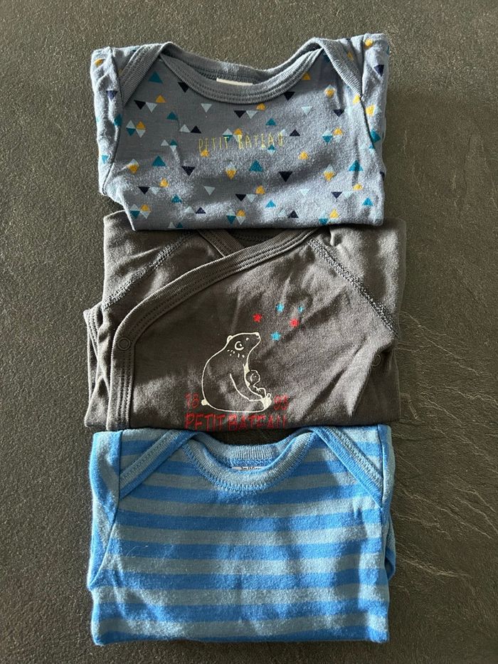 Lot body petit bateau - photo numéro 2