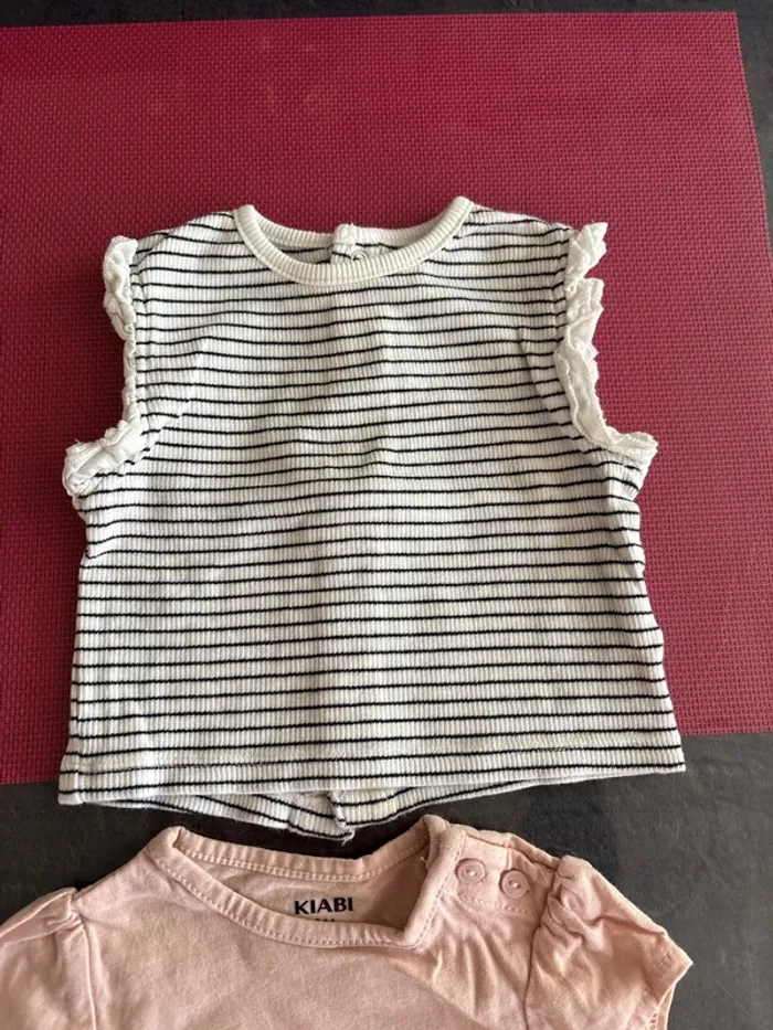 Lot tee-shirts 1mois - photo numéro 5