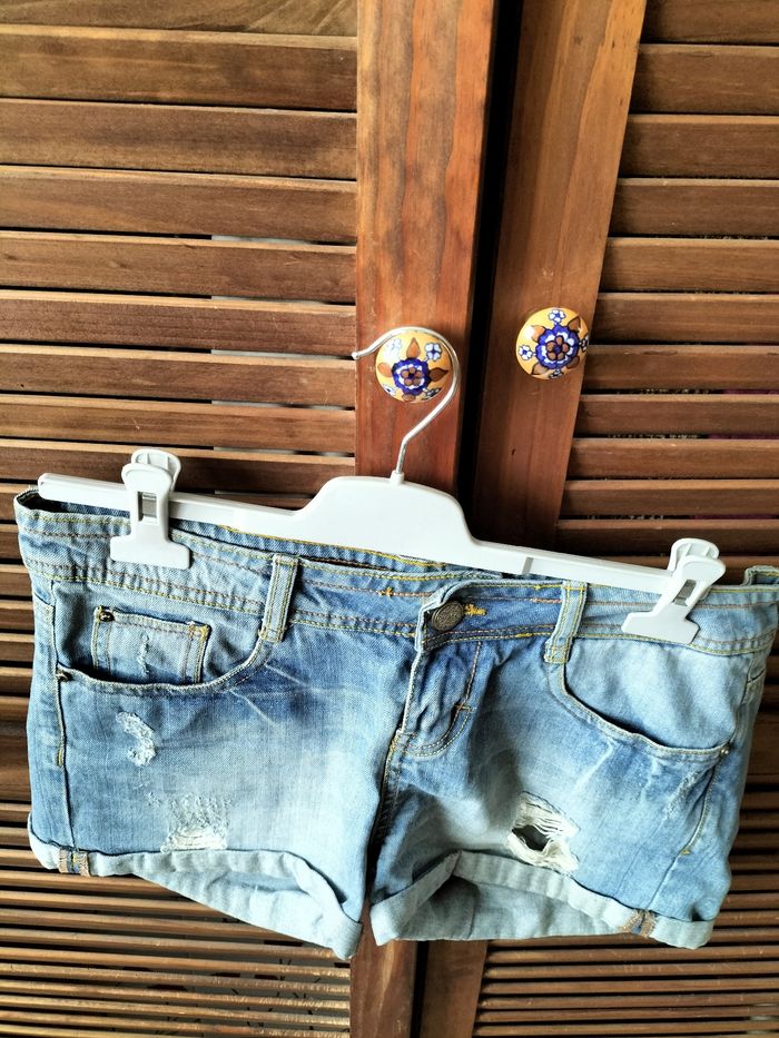 Short taille 38 Bershka