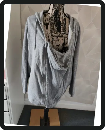 Veste à capuche pour porter bebe