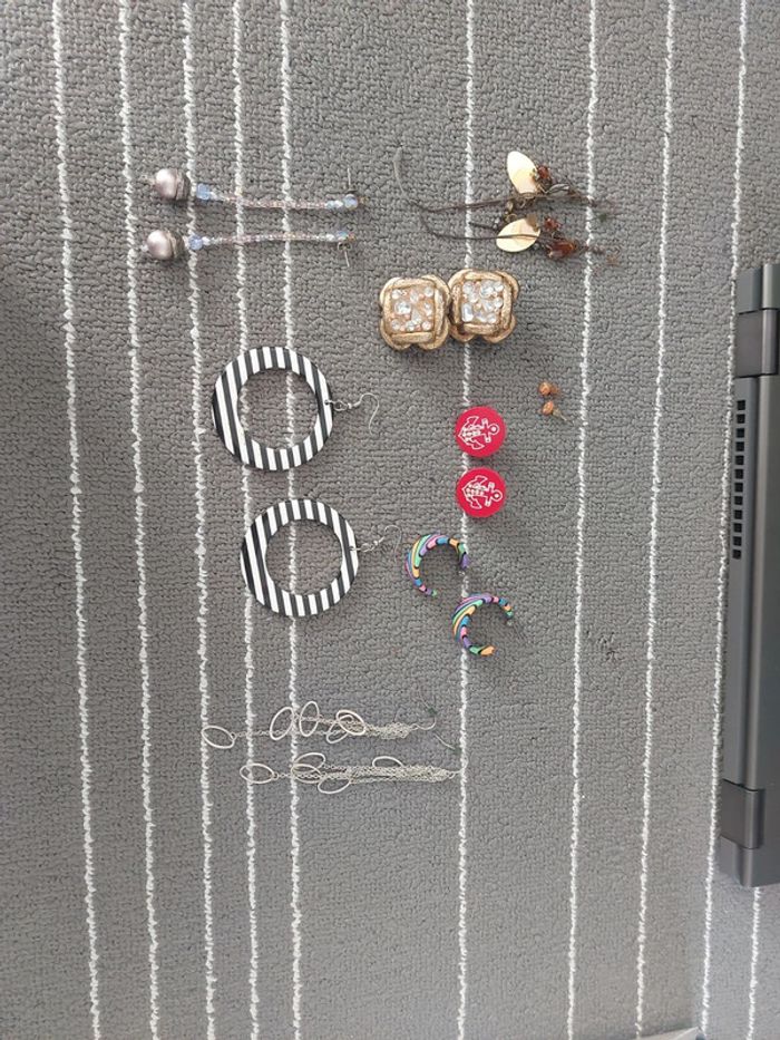 Lot boucles d'oreilles vintage