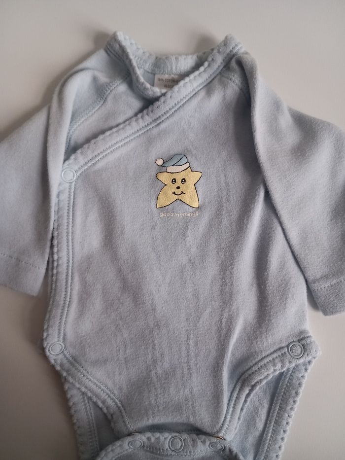 Lot bodies taille 0M