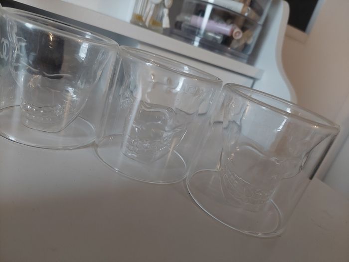 Service  carafe + 6 verres transparents tête de mort halloween TBE ☠️ - photo numéro 4